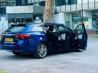 Toyota Avensis 1.6 D-4D Business Edition Touring Sports Euro 6 (s/s) 5dr