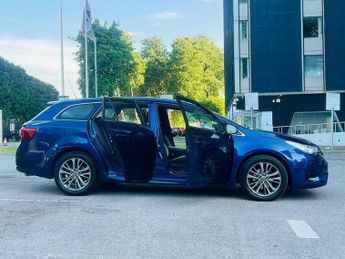 Toyota Avensis 1.6 D-4D Business Edition Touring Sports Euro 6 (s/s) 5dr