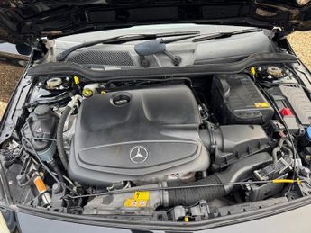Mercedes-Benz A Class A250 AMG Line 2.0 Blue Efficiency Sport **Auto**Petrol**
