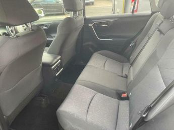 Toyota RAV4 2.5 VVT-h Design CVT 4WD Euro 6 (s/s) 5dr