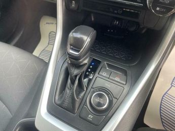 Toyota RAV4 2.5 VVT-h Design CVT 4WD Euro 6 (s/s) 5dr