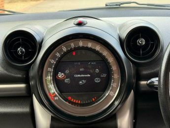 MINI Countryman 1.6 Cooper SUV 5dr Petrol Auto ALL4 Euro 6 (122 ps)