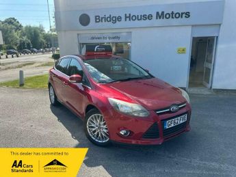 Ford Focus 1.0T EcoBoost Zetec Euro 5 (s/s) 5dr