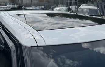 Land Rover Discovery 2.0 SD4 Landmark Edition SUV 5dr Diesel Auto 4WD Euro 6 (s/s) (2