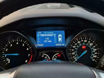 Ford Focus 1.6 Titanium Navigator Powershift Euro 5 5dr