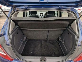 Vauxhall Corsa 1.4i 16v Club 5dr