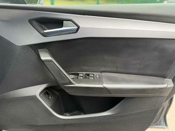 SEAT Leon 1.4 eHybrid 12.8kWh FR DSG Euro 6 (s/s) 5dr