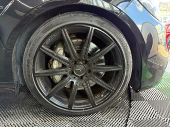 Mercedes-Benz E Class 5.5 E63 V8 BiTurbo AMG SpdS MCT Euro 6 (s/s) 4dr
