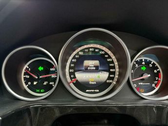 Mercedes-Benz E Class 5.5 E63 V8 BiTurbo AMG SpdS MCT Euro 6 (s/s) 4dr