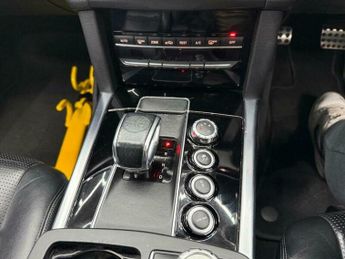Mercedes-Benz E Class 5.5 E63 V8 BiTurbo AMG SpdS MCT Euro 6 (s/s) 4dr