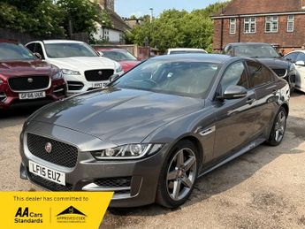 Jaguar XE R-SPORT