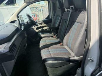 Ford Transit Custom 2.0 300 EcoBlue Sport Auto L2 H1 Euro 6 (s/s) 5dr