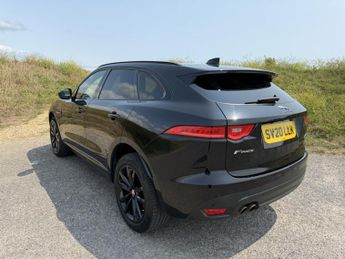 Jaguar F-Pace 2.0 D180 Chequered Flag SUV 5dr Diesel Auto AWD Euro 6 (s/s) (18