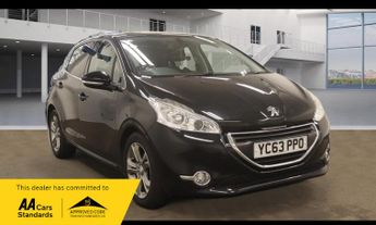 Peugeot 208 1.2 VTi Allure Hatchback 5dr Petrol Manual Euro 5 (82 ps)