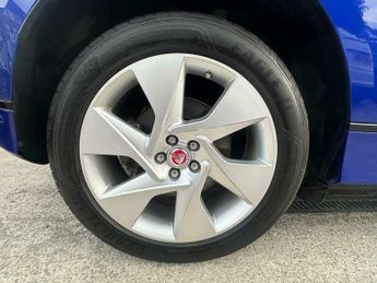 Jaguar I-PACE 400 90kWh SE Auto 4WD 5dr