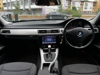BMW 3 SERIES 318i SE