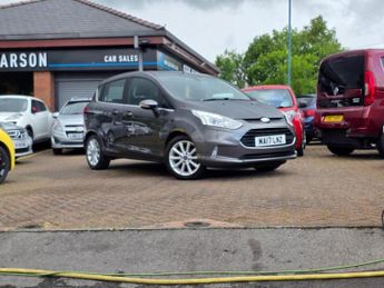 Ford B Max TITANIUM NAVIGATOR