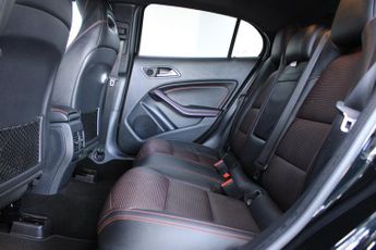 Mercedes GLA GLA 220 D 4MATIC AMG LINE PREMIUM