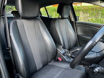 Renault Megane DYNAMIQUE NAV DCI