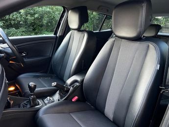 Renault Megane DYNAMIQUE NAV DCI