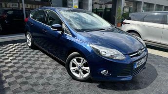 Ford Focus 1.0T EcoBoost Zetec Euro 5 (s/s) 5dr