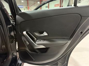 Mercedes-Benz A Class 1.3 A200 Sport (Executive) 7G-DCT Euro 6 (s/s) 5dr