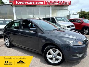 Ford Focus ZETEC - 1 FORMER OWNER, 79043 MILES, SERVICE HISTORY, AIR CON, H