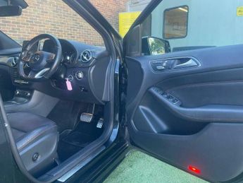 Mercedes B Class B220 CDI 4MATIC AMG LINE PREMIUM