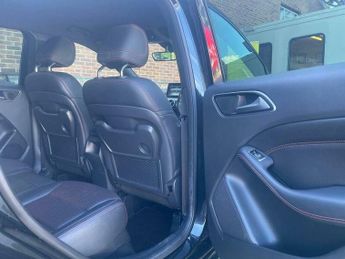 Mercedes B Class B220 CDI 4MATIC AMG LINE PREMIUM