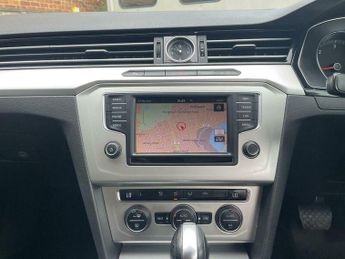 Volkswagen Passat SE BUSINESS TDI BLUEMOTION TECH DSG