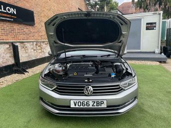 Volkswagen Passat SE BUSINESS TDI BLUEMOTION TECH DSG
