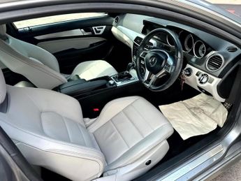 Mercedes C Class C250 CDI BLUEEFFICIENCY AMG SPORT-1 OWNER, FROM NEW, ONLY 44310 