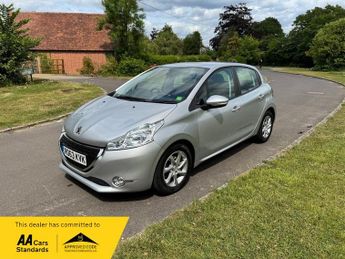 Peugeot 208 E-HDI ACTIVE low miles super history
