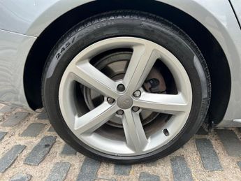 Audi A4 AVANT TFSI S LINE