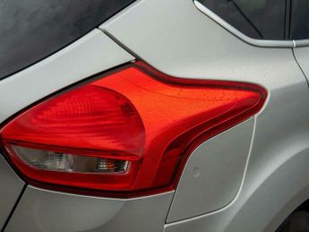 Ford Focus 1.0T EcoBoost Titanium Euro 6 (s/s) 5dr
