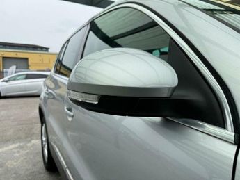 Volkswagen Tiguan 2.0 TDI BlueMotion Tech Match DSG 4WD Euro 5 (s/s) 5dr