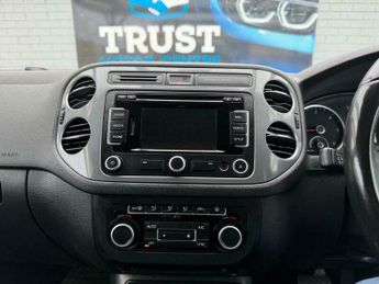 Volkswagen Tiguan 2.0 TDI BlueMotion Tech Match DSG 4WD Euro 5 (s/s) 5dr