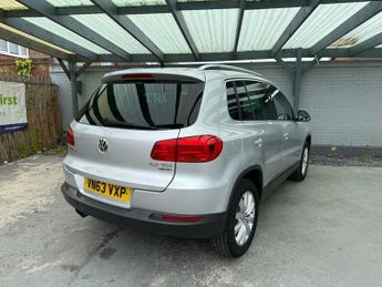 Volkswagen Tiguan 2.0 TDI BlueMotion Tech Match DSG 4WD Euro 5 (s/s) 5dr