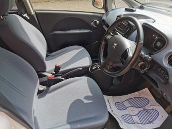 Peugeot Ion Hatchback 5dr Electric Auto (64 bhp)