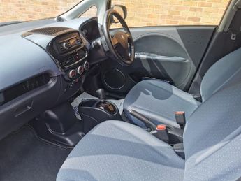 Peugeot Ion Hatchback 5dr Electric Auto (64 bhp)