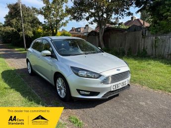 Ford Focus 1.0T EcoBoost Zetec Edition Hatchback 5dr Petrol Manual Euro 6 (