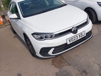 Volkswagen Polo LIFE TSI (1 OWNER-FSH)