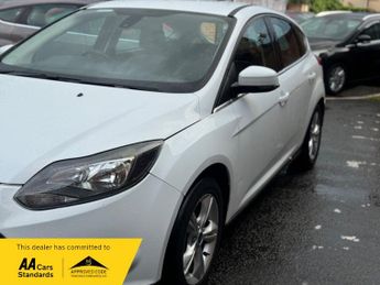 Ford Focus 1.6 Zetec Powershift Euro 5 5dr