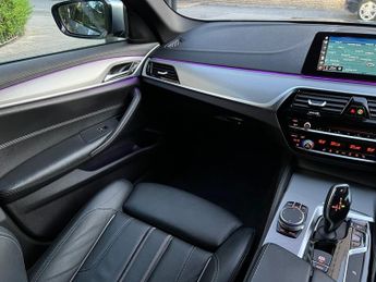 BMW 5 SERIES 520i M SPORT TOURING