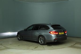 BMW 5 SERIES 520i M SPORT TOURING