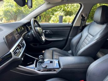 BMW 3 SERIES 320i SPORT