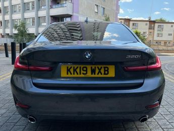 BMW 3 SERIES 320i SPORT