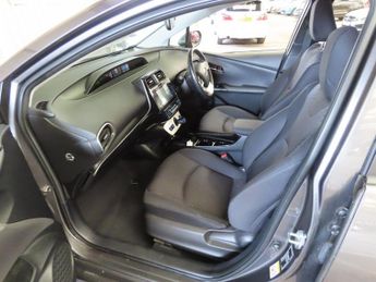 Toyota Prius VVT-I BUSINESS EDITION PLUS