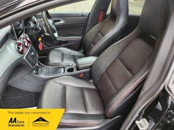 Mercedes CLA 2.0 CLA250 4MATIC ENGINEERED BY AMG