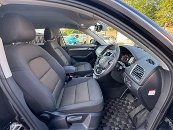 Audi Q3 2.0 TFSI SE S (211bhp) Quattro 5d S Tronic Specs & Dimensions